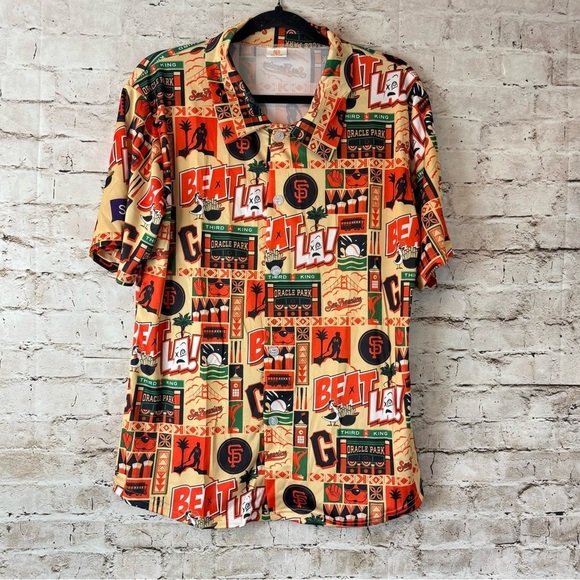 San Francisco Giants Other - San Francisco Giants Medium Short Sleeve Button Down Shirt MLB Beat LA Hawaiian